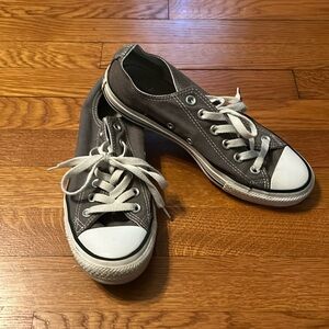 Converse all star men’s 6 women’s 8